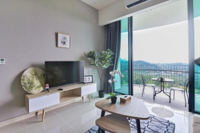 A Stylish & Comfy 2BR KLGCC Apt Free Parking